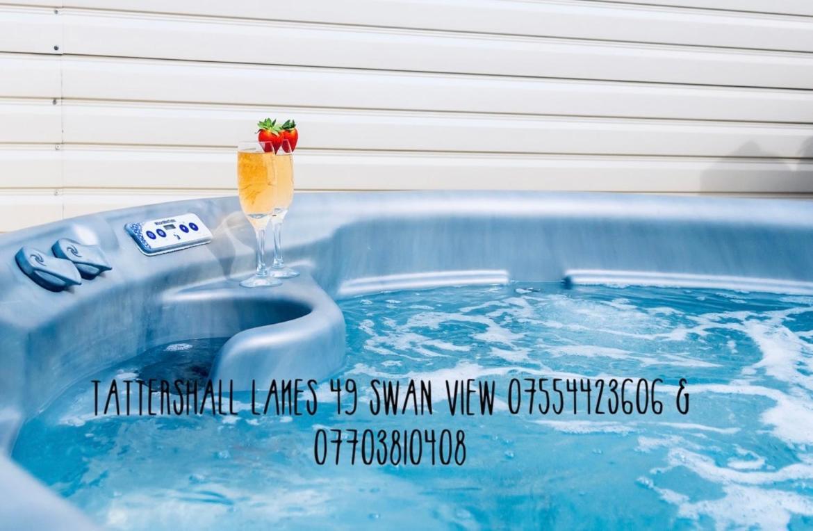 טאטרשאל Swan View Retreats # Hottub # Egg Chair # Bbq & Bikes Included 8 Berth מראה חיצוני תמונה
