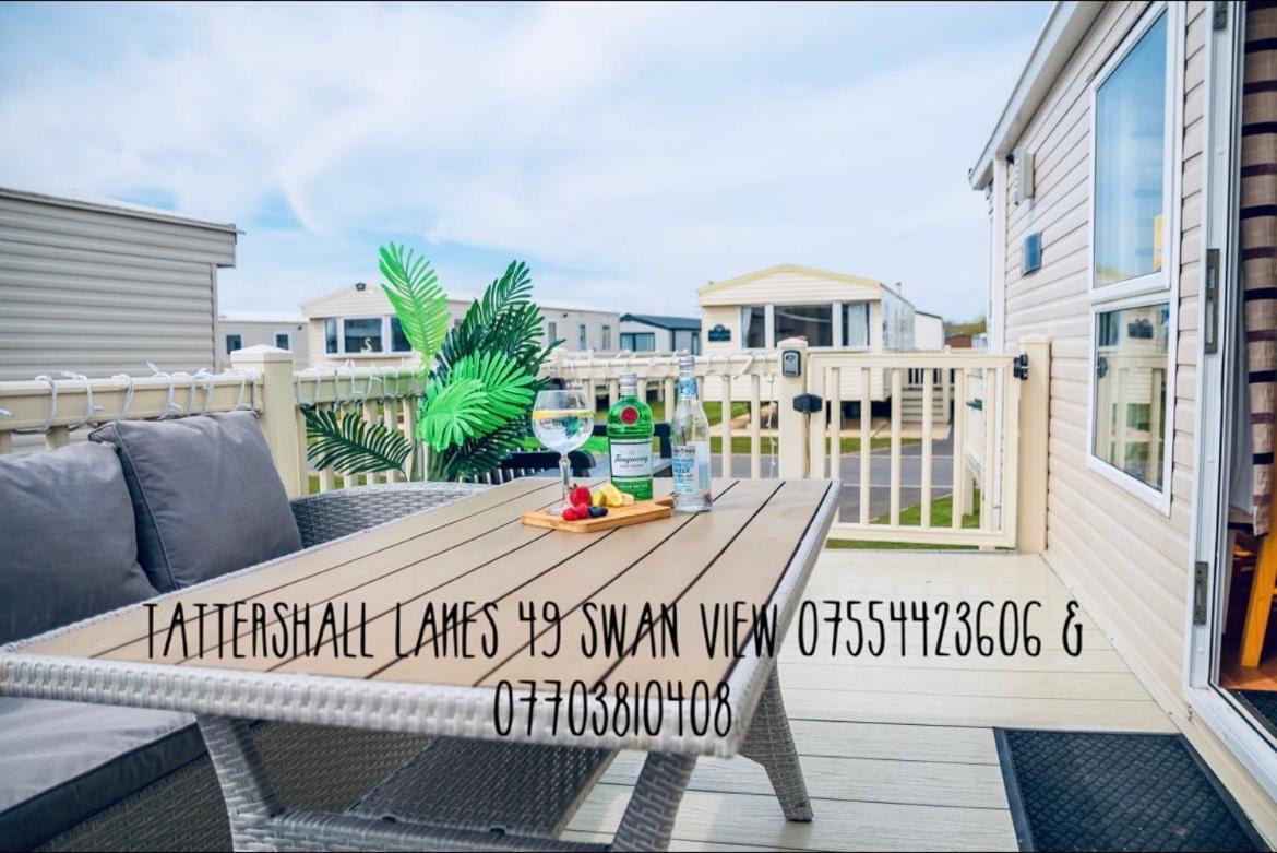 טאטרשאל Swan View Retreats # Hottub # Egg Chair # Bbq & Bikes Included 8 Berth מראה חיצוני תמונה
