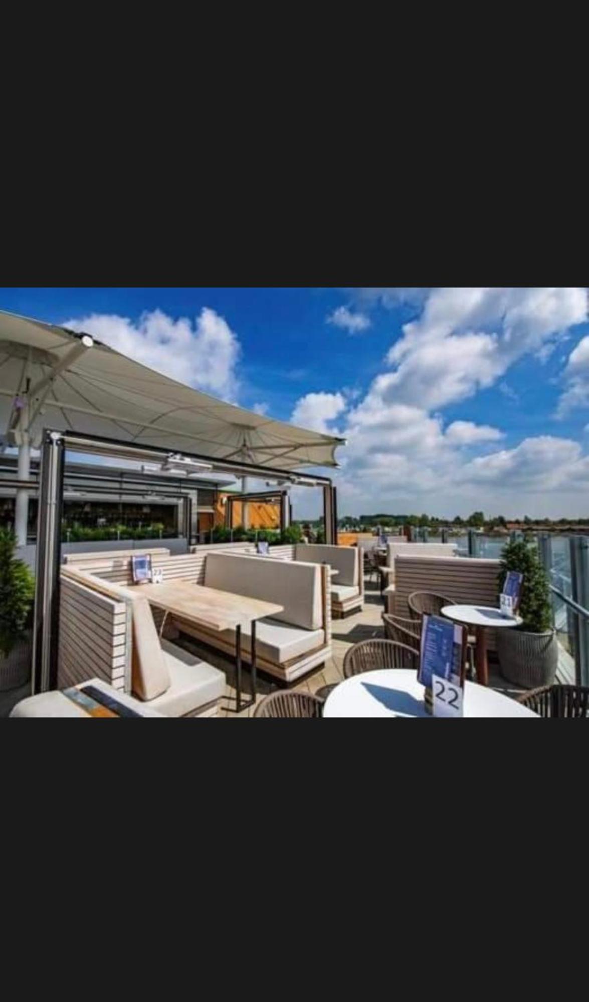 טאטרשאל Swan View Retreats # Hottub # Egg Chair # Bbq & Bikes Included 8 Berth מראה חיצוני תמונה