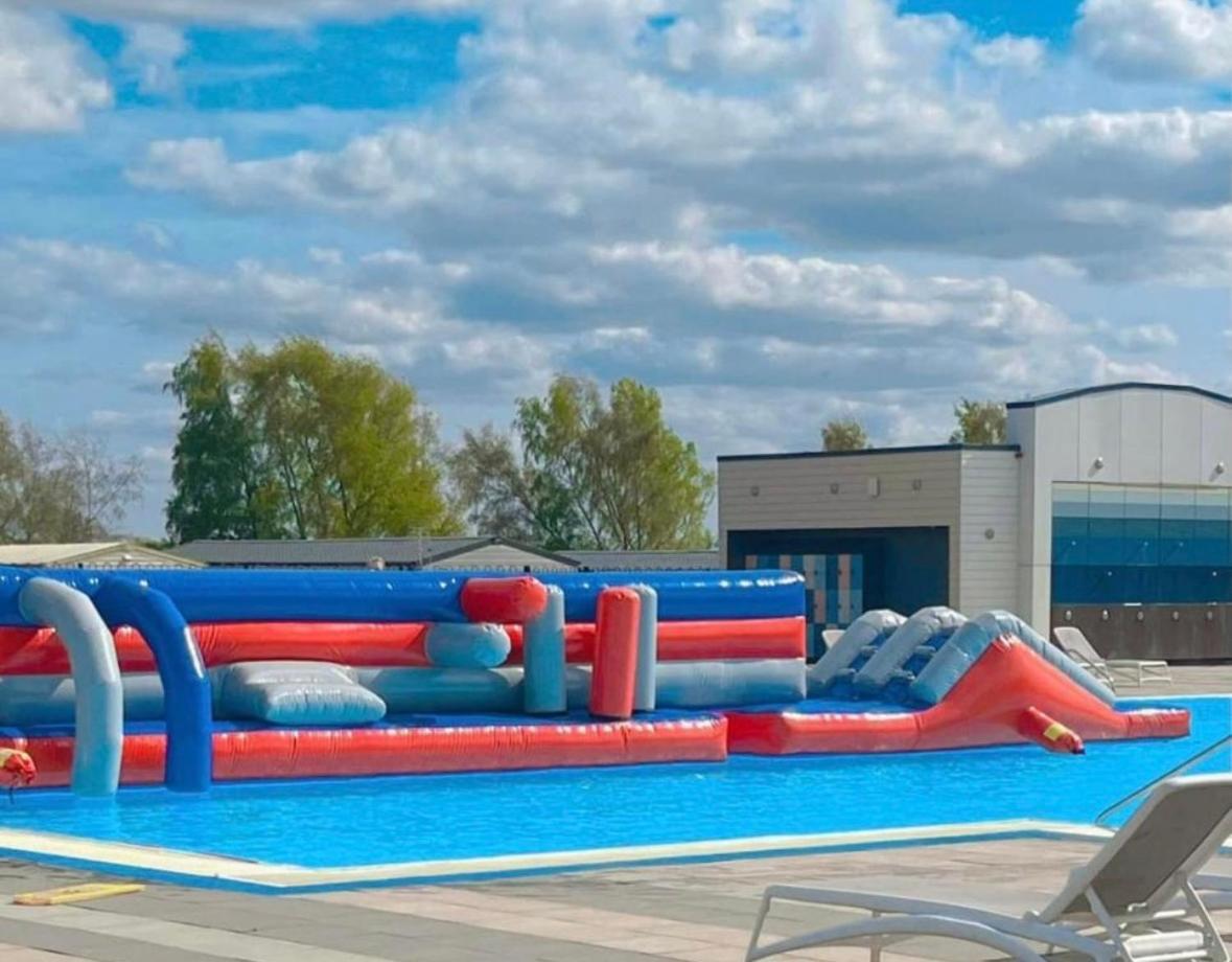 טאטרשאל Swan View Retreats # Hottub # Egg Chair # Bbq & Bikes Included 8 Berth מראה חיצוני תמונה